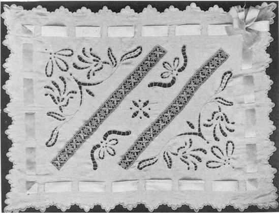 cushion3.jpg (1741721 bytes)