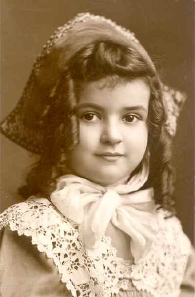 girl.jpg (30060 bytes)